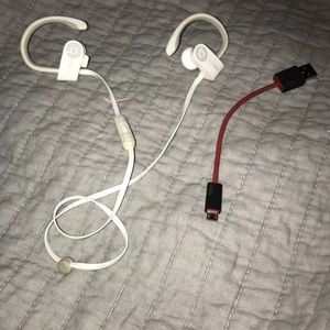 Wireless beat by Dr.Dre